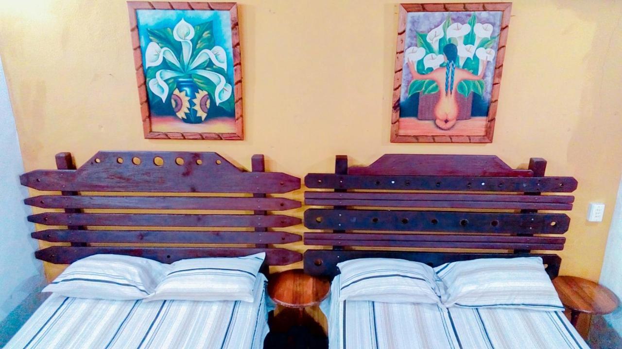 Hostal Y Camping Villa Mercedes Tizimin Bagian luar foto
